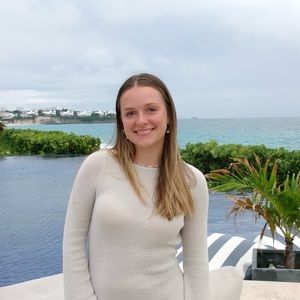 Meet your Posher, Caitlyn